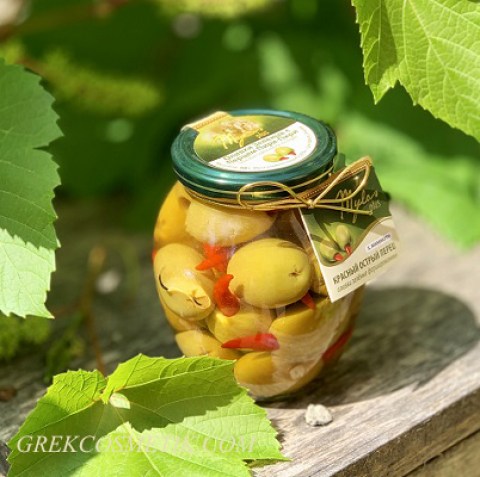 Оливки Зелёные S. MAMMOTH с красным острым перцем греция